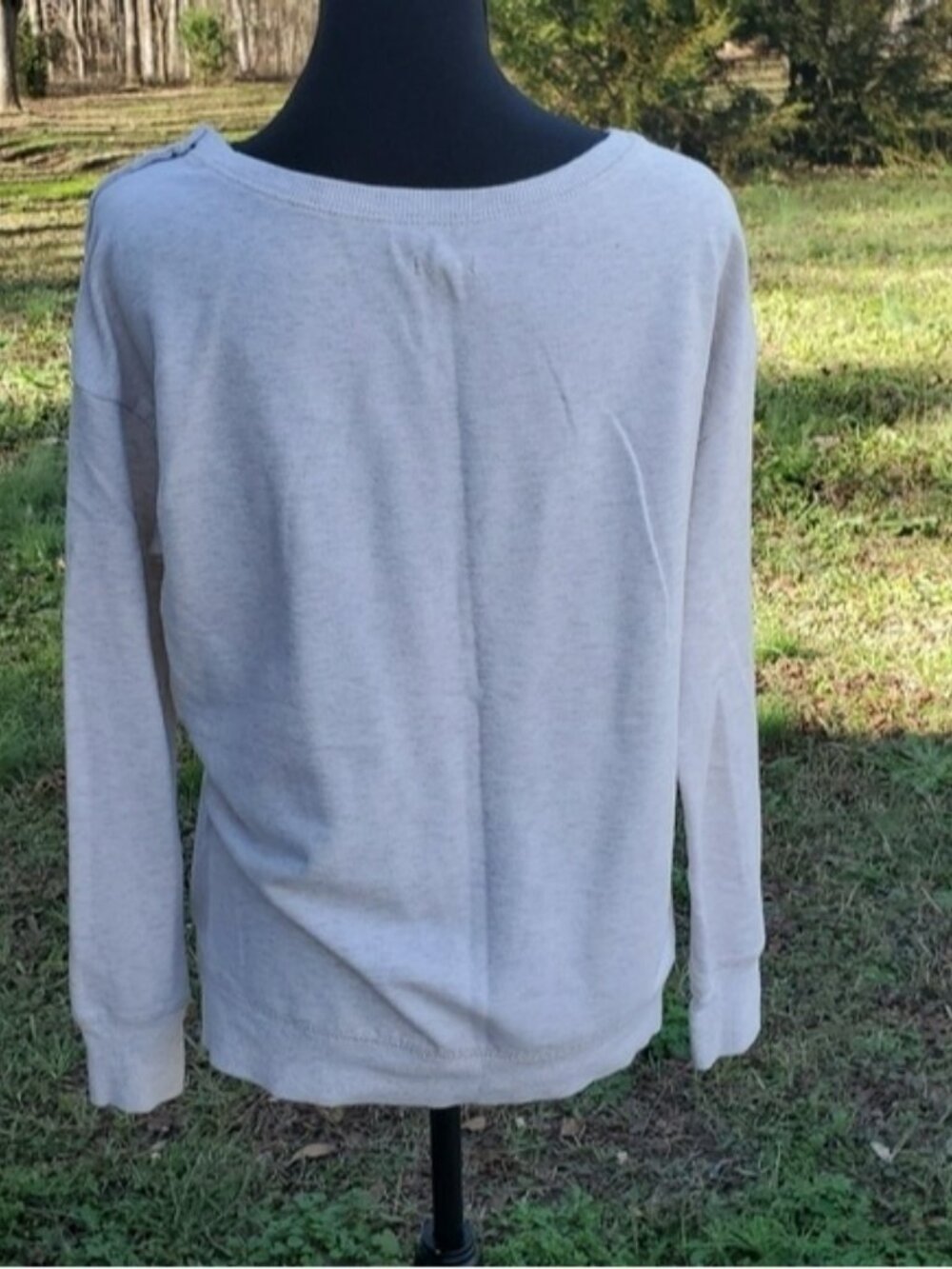 AERIE Cream sweater with decorative buttons Small - Picture 4 of 5